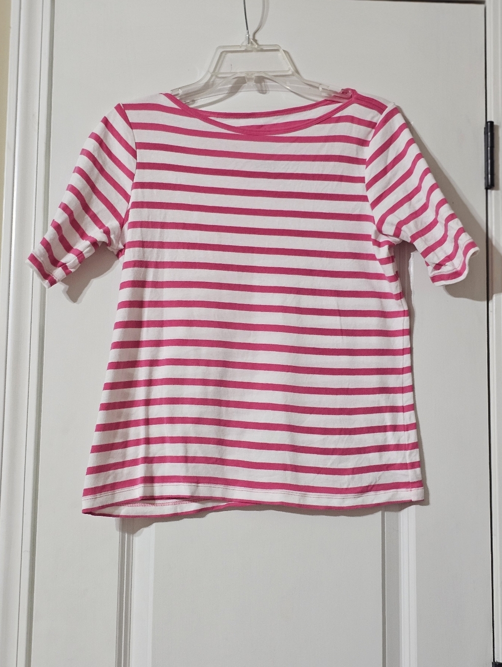 Summer 🌞🌞🌞St. John’s Bay Pink and White Striped Short Sleeve Top